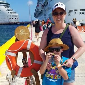 Meet your Posher, Melissa